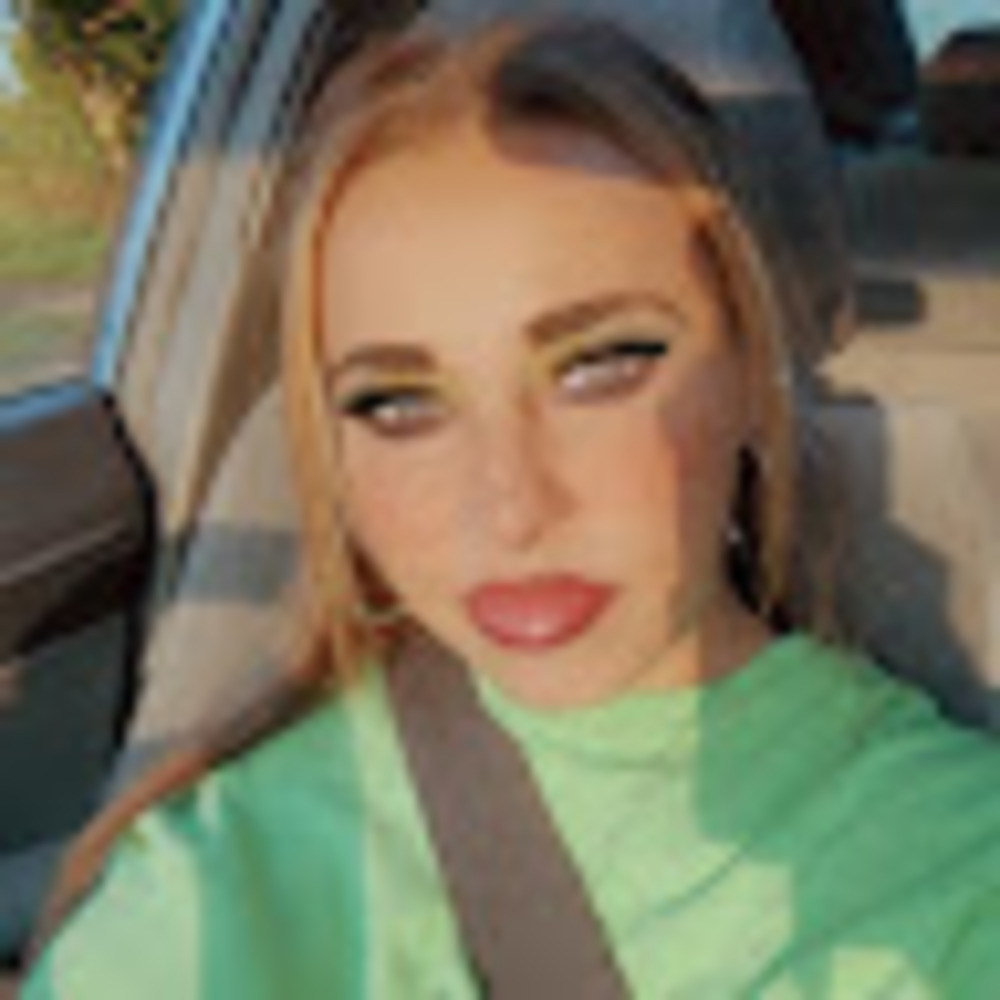 Meet your Posher, Jennifer